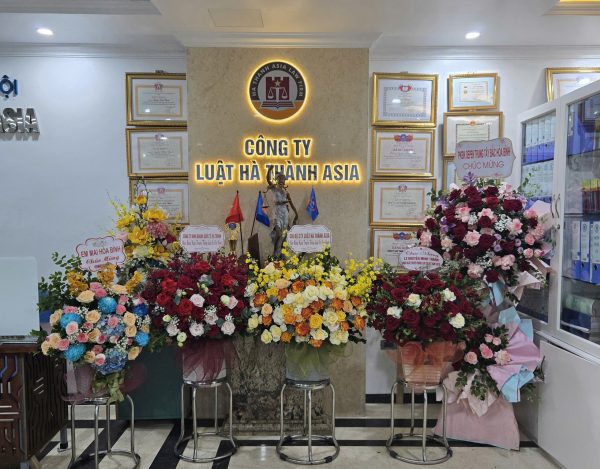 Luật sư Hà Thành Asia với chuyên môn sâu và kinh nghiệm dày dặn, luôn đặt lợi ích và sự an toàn pháp lý của khách hàng lên hàng đầu